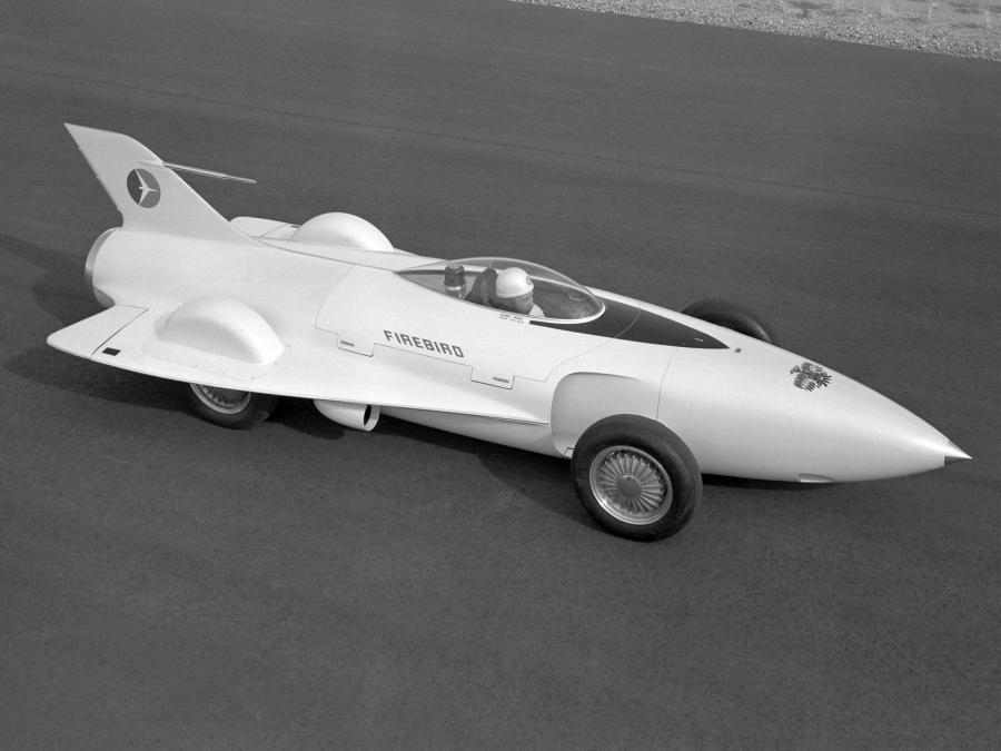  GM Firebird I Concept Car 1953 года  (фото 9 из 23)
